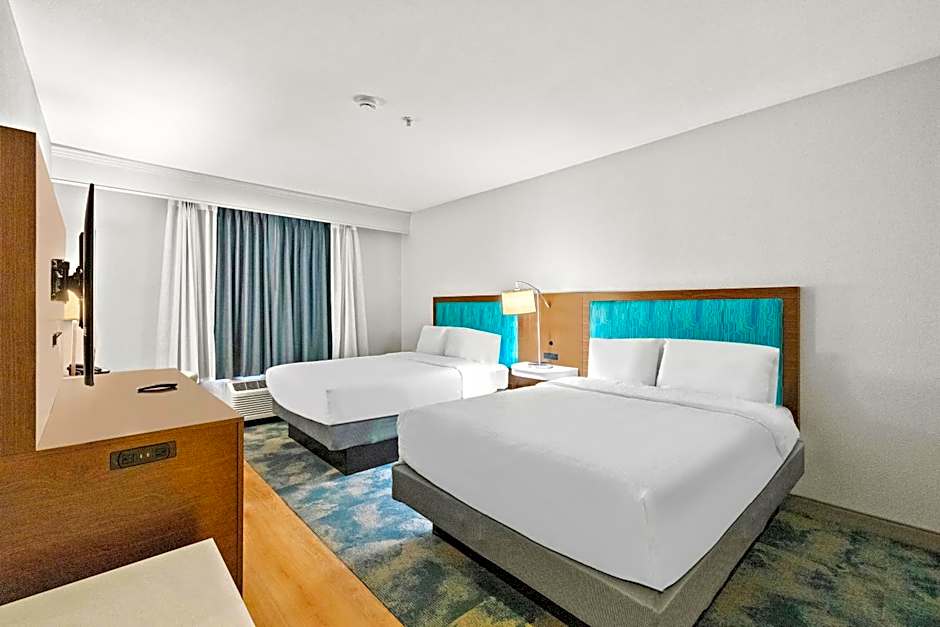 Hampton Inn By Hilton And Suites Lancaster