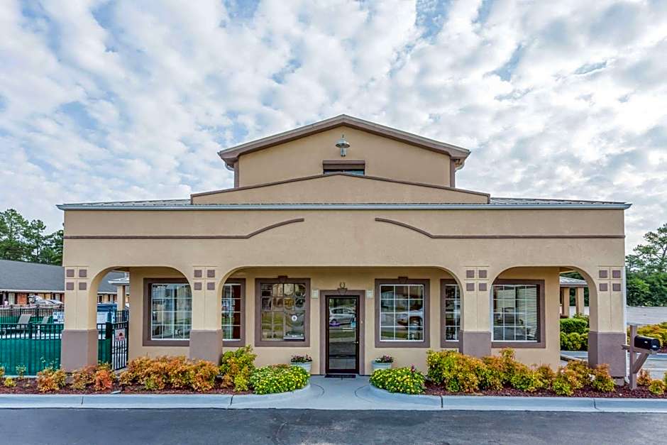 Photo 1 of 35 of Super 8 by Wyndham Santee/I-95