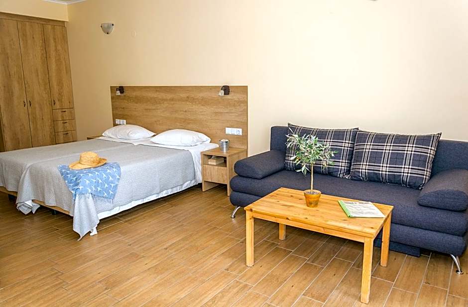 Donatos Apartments & Studios