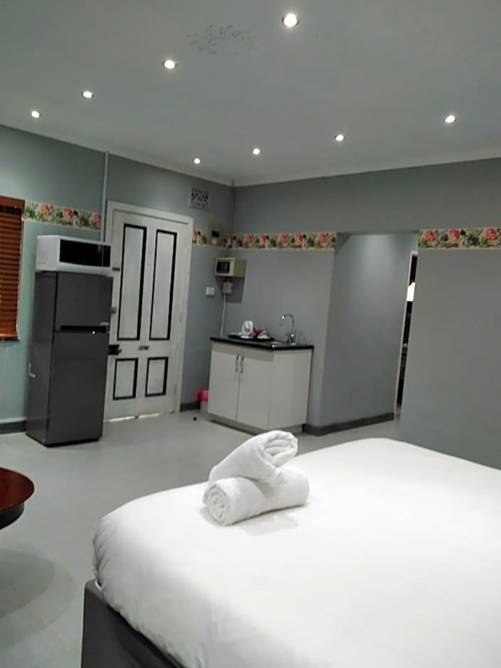 Heroes Garden Lodge