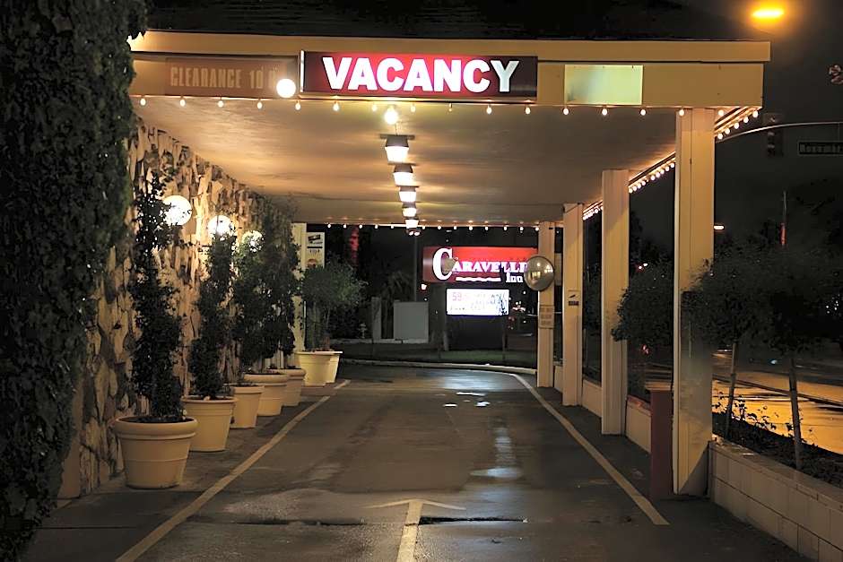 Caravelle Inn & Suites