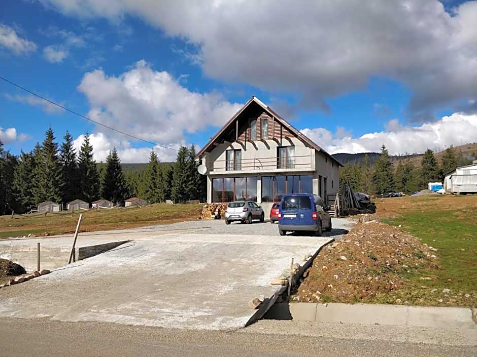 Pensiunea Simiriam Apuseni, Padis