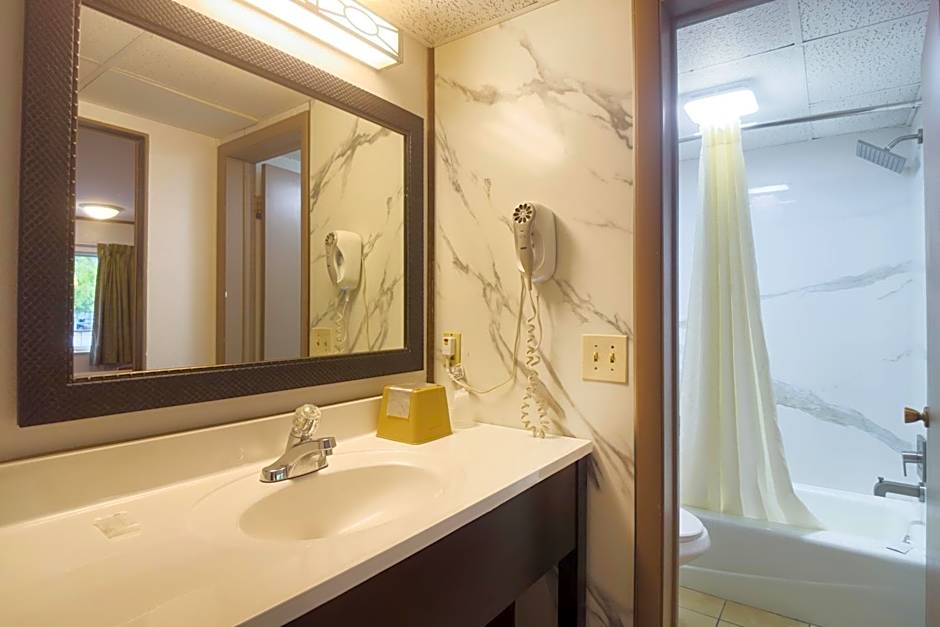 Tennessee Mountain Lodge Riverside by OYO