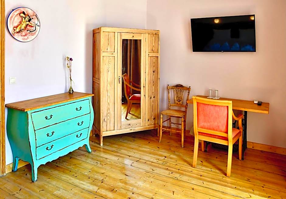 VASILIKON Hotel 1888 the past is present HISTORICAL PRESERVATION MONUMENT