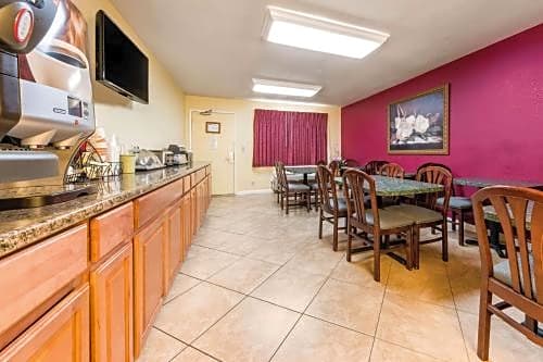 Econo Lodge