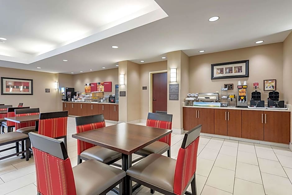 Holiday Inn Express & Suites Hebron - Cincinnati Airport by IHG