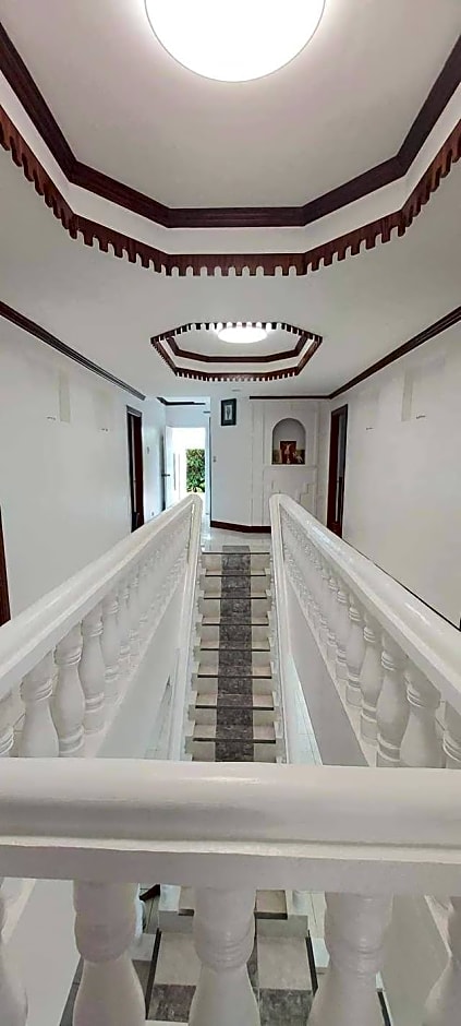 The Victorian by Stevrena Accommodations