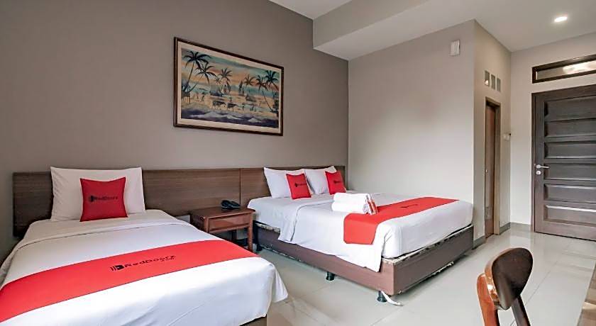 RedDoorz near Simpang Dago 2