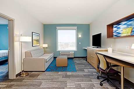 1 KING BED 1 BEDROOM SUITE NONSMOKING