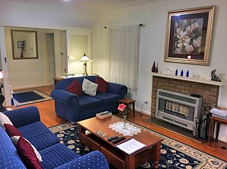 Admurraya House Bed & Breakfast