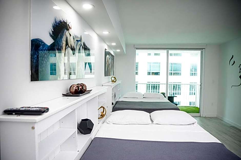 Modern and Luxurious Brickell Studio