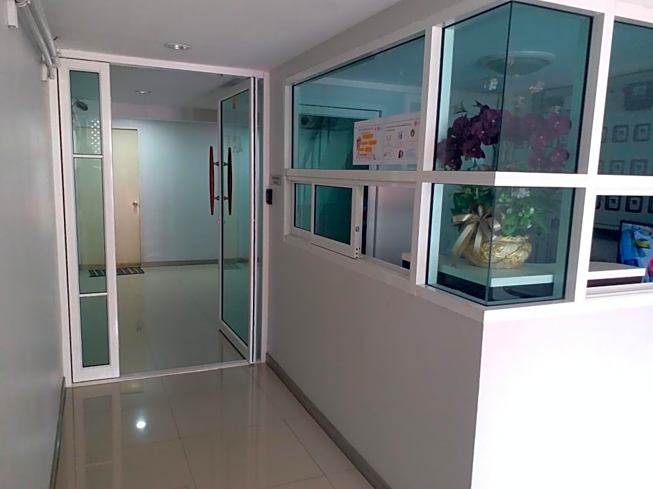 DD Garden Apartment 2