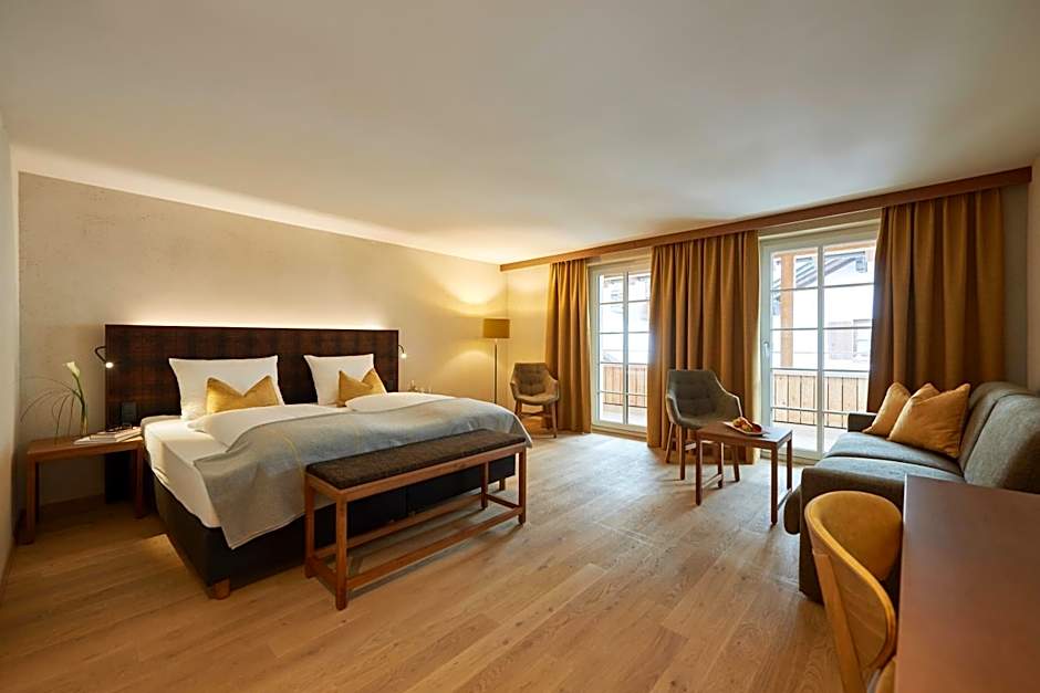 Photo 1 of 4 of Deluxe Junior Suite