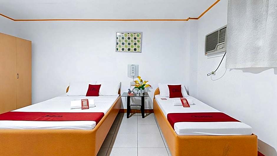RedDoorz @ S and L Apartelle Daraga Albay