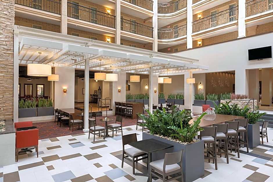 Embassy Suites By Hilton Hotel Baton Rouge