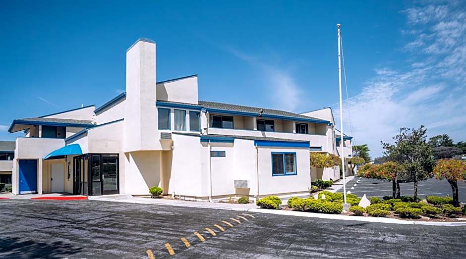 Bay Breeze Inn