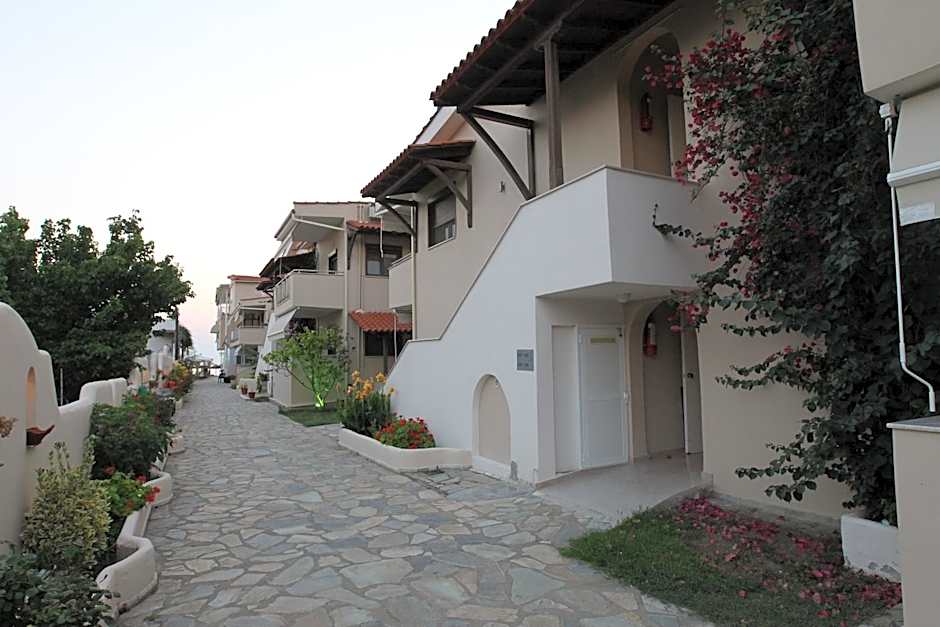 Meliton Inn Hotel & Suites by the beach