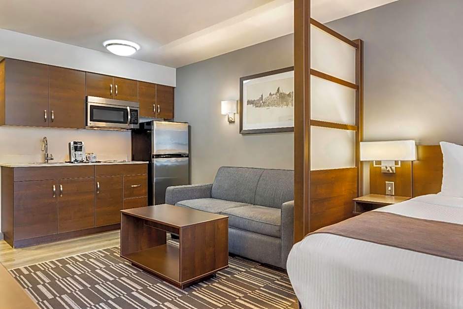Microtel Inn & Suites by Wyndham Mont Tremblant