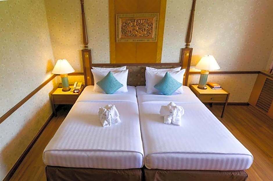 Asia Pattaya Hotel (SHA Extra Plus)