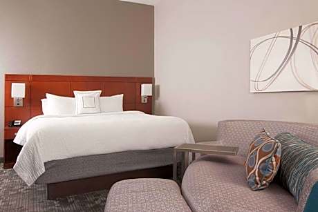 King Room with Sofa Bed/City View/Tub - Mobility Accessible