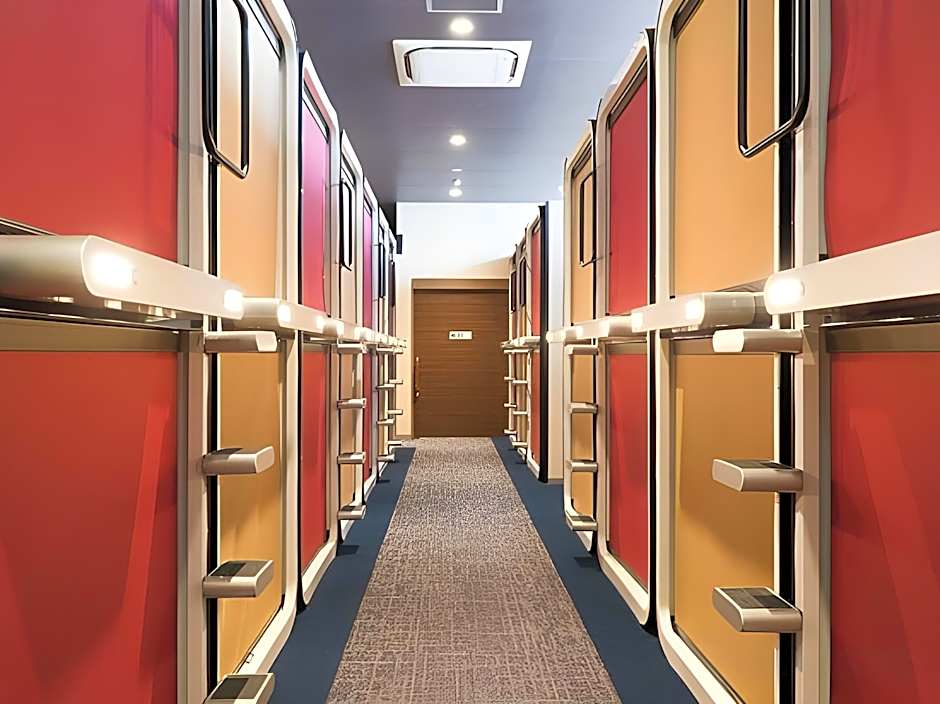 Cabin & Lounge Highland Station Inn Capsule Hotel