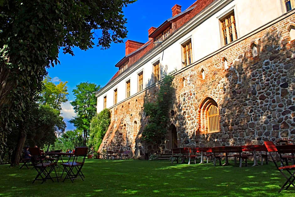 Klasztor Cedynia Hotel