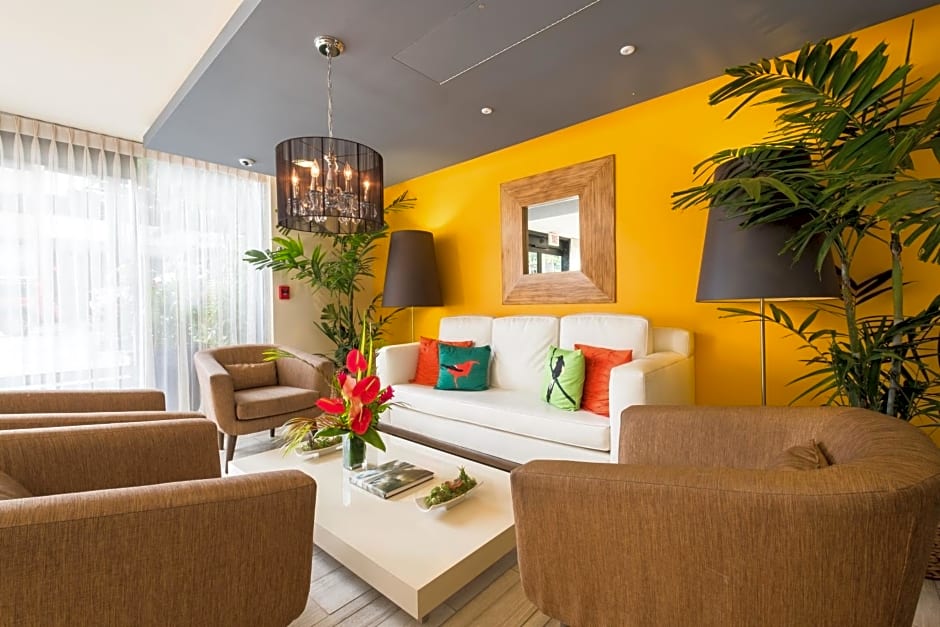 VIVE Hotel Waikiki
