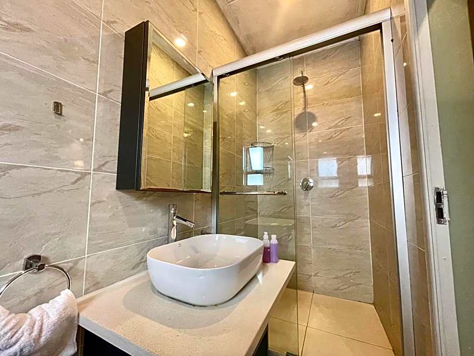 Azinnia Rivonia Guest House