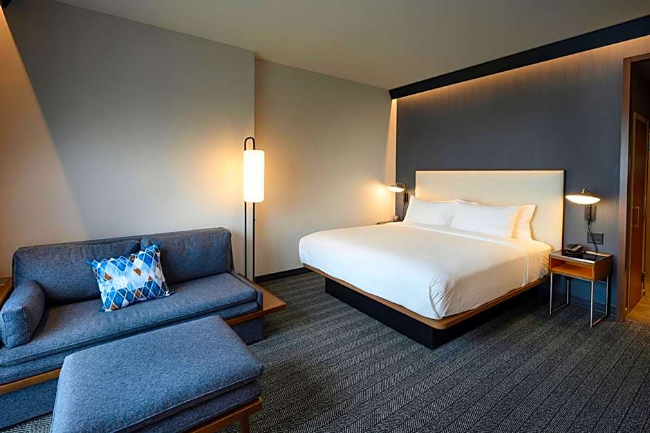 Courtyard by Marriott Charlotte Waverly