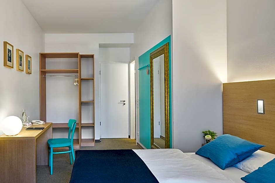 Hotel 38