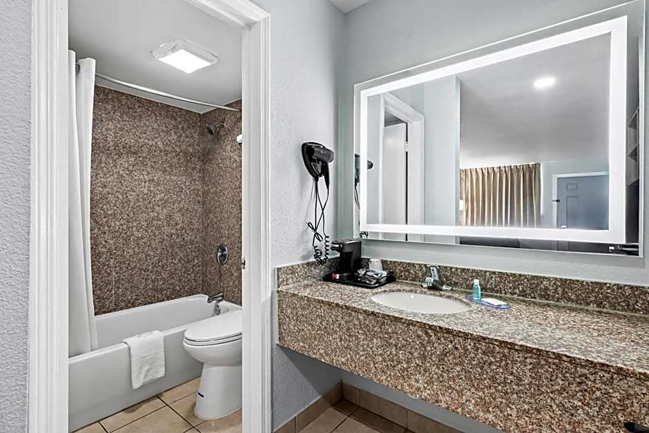 Suburban Studios Harvey - New Orleans