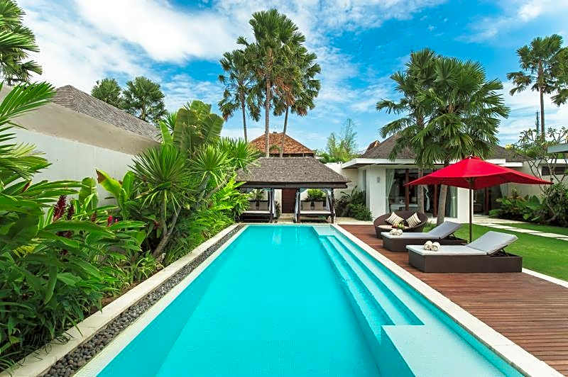 Chandra Bali Villas