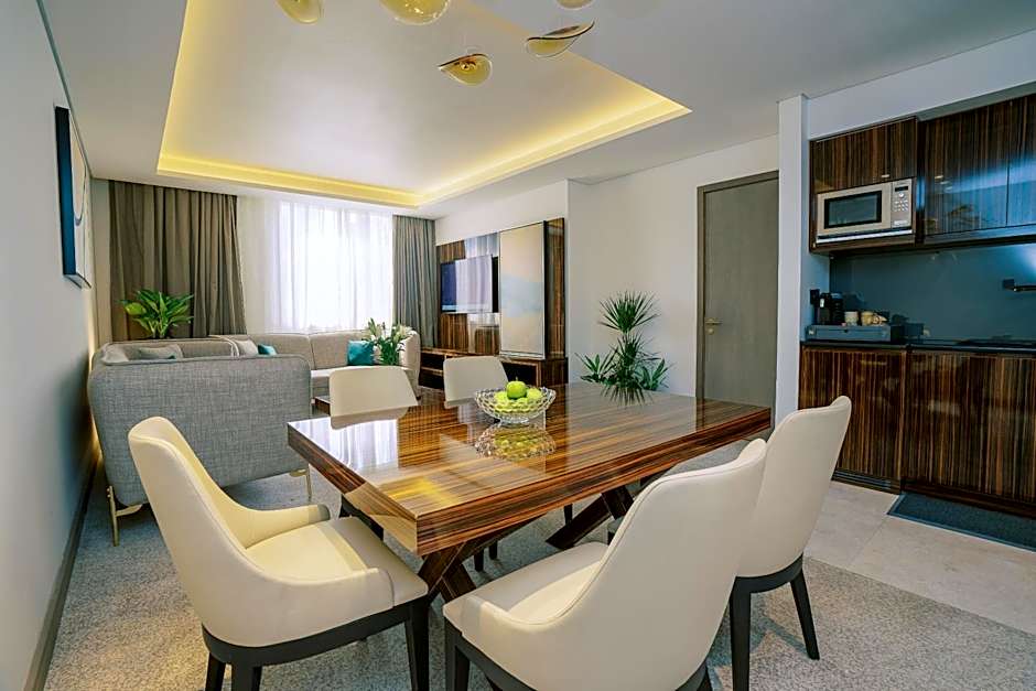 Khalidia Palace Hotel Dubai by Mourouj Gloria