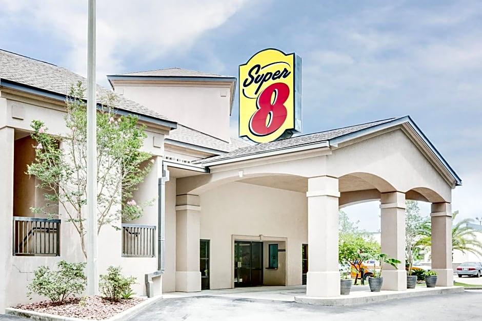 Super 8 by Wyndham Diberville Biloxi Area