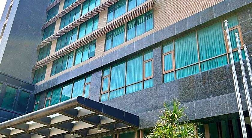 Golden Tulip Zhong Xin Hotel Taichung