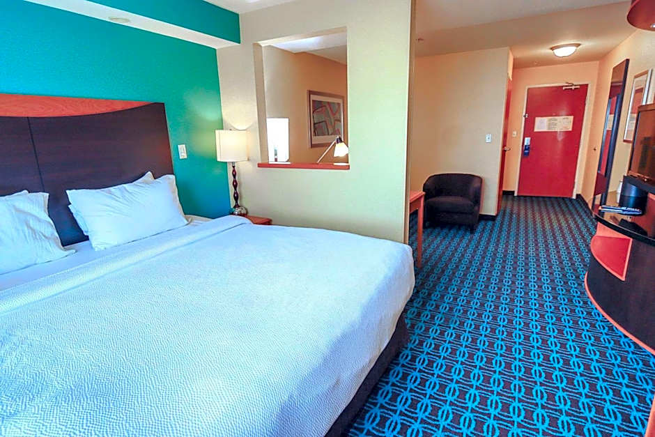 Comfort Inn & Suites Houston North - Spring