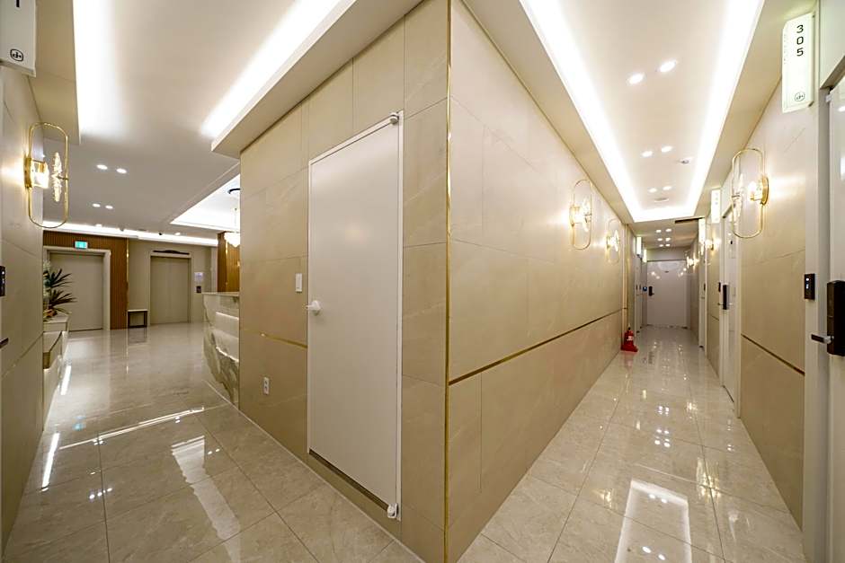 Incheon Unseodong DK Airport Hotel