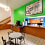 Super 8 by Wyndham Wayne