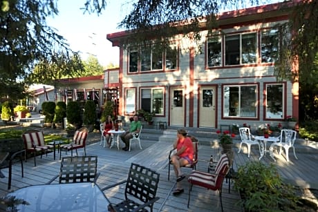 Black Bear Inn