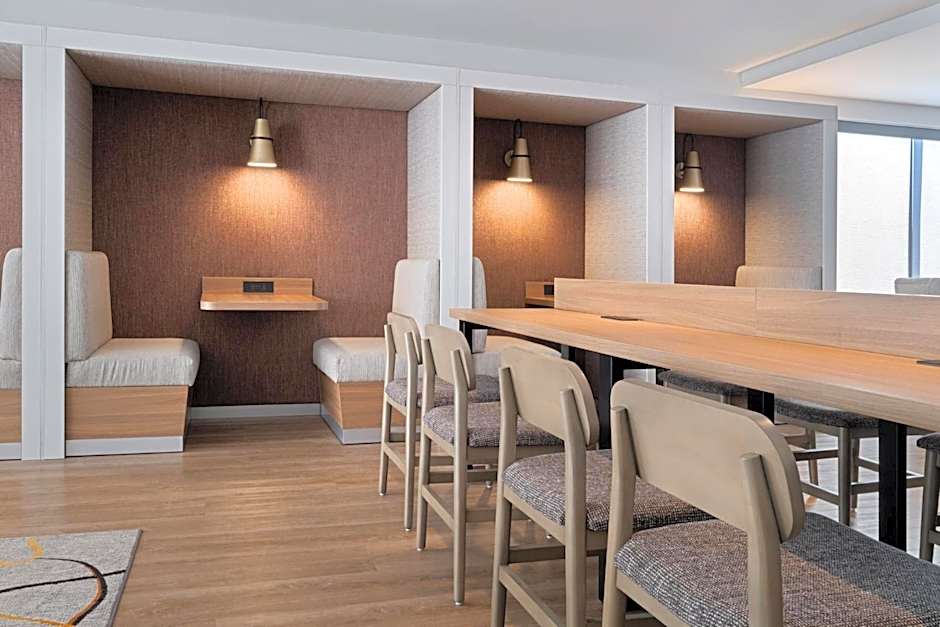 Atwell Suites Kansas City Airport By IHG