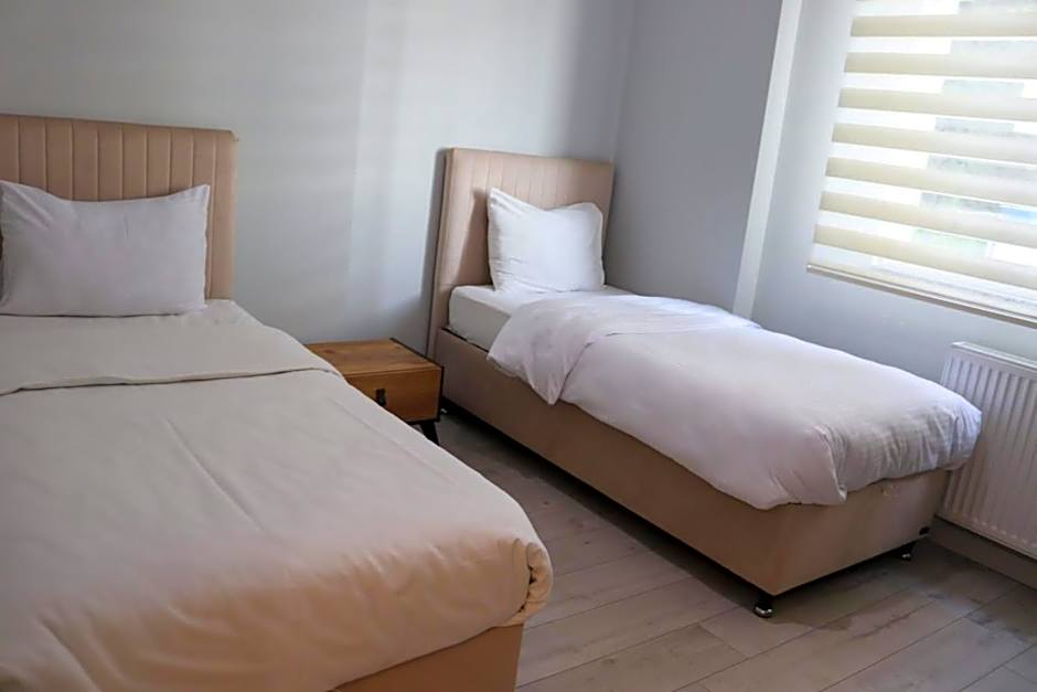 Zdjęcie 1 z 12 — Standard 3 Bedroom Apartment