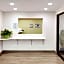 WoodSpring Suites Bakersfield