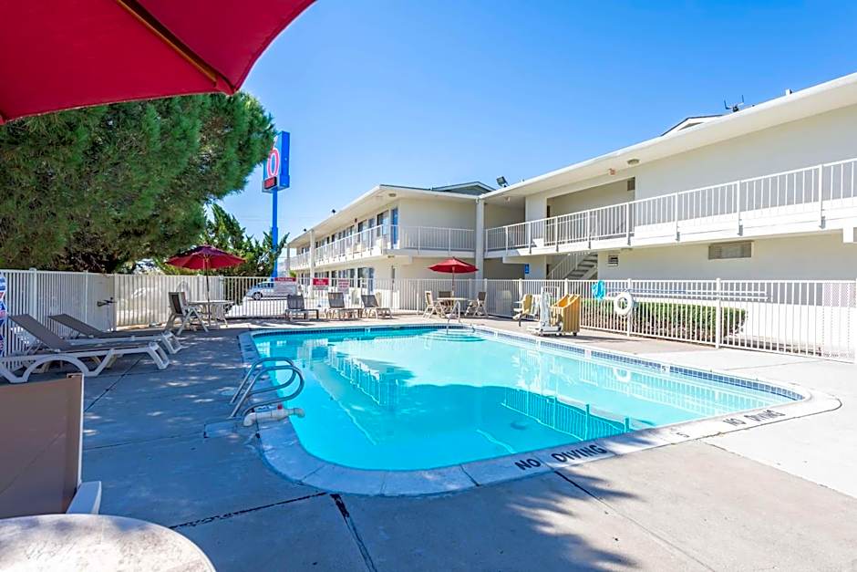 Motel 6-Reno, NV - West