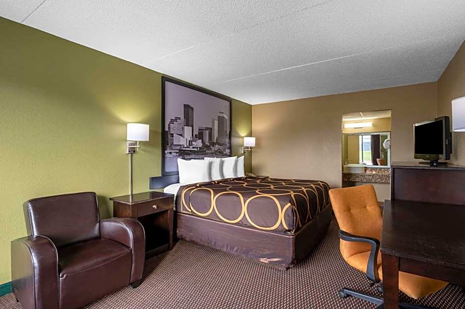 Super 8 by Wyndham Perrysburg/Toledo