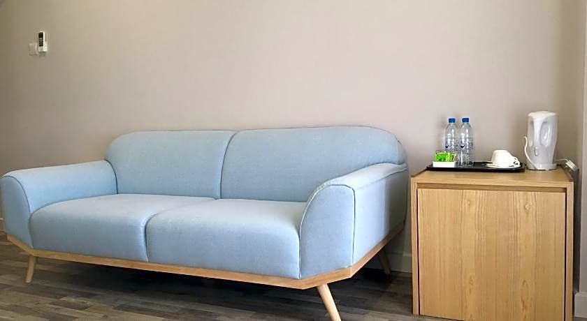 D Anggerek Service Apartment