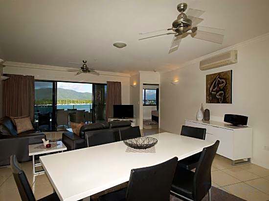 Jack & Newell Holiday Apartments