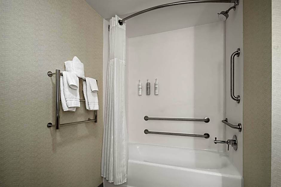 Hilton Garden Inn Virginia Beach Town Center