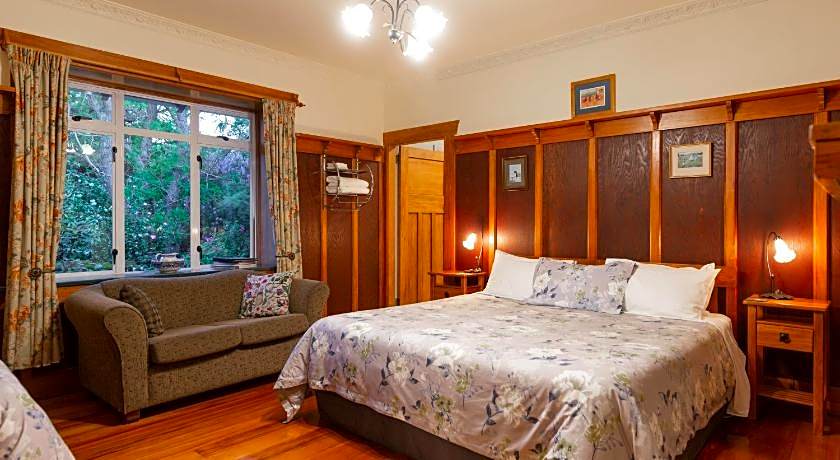 Olde Mill House Bed & Breakfast and Cycle Hire