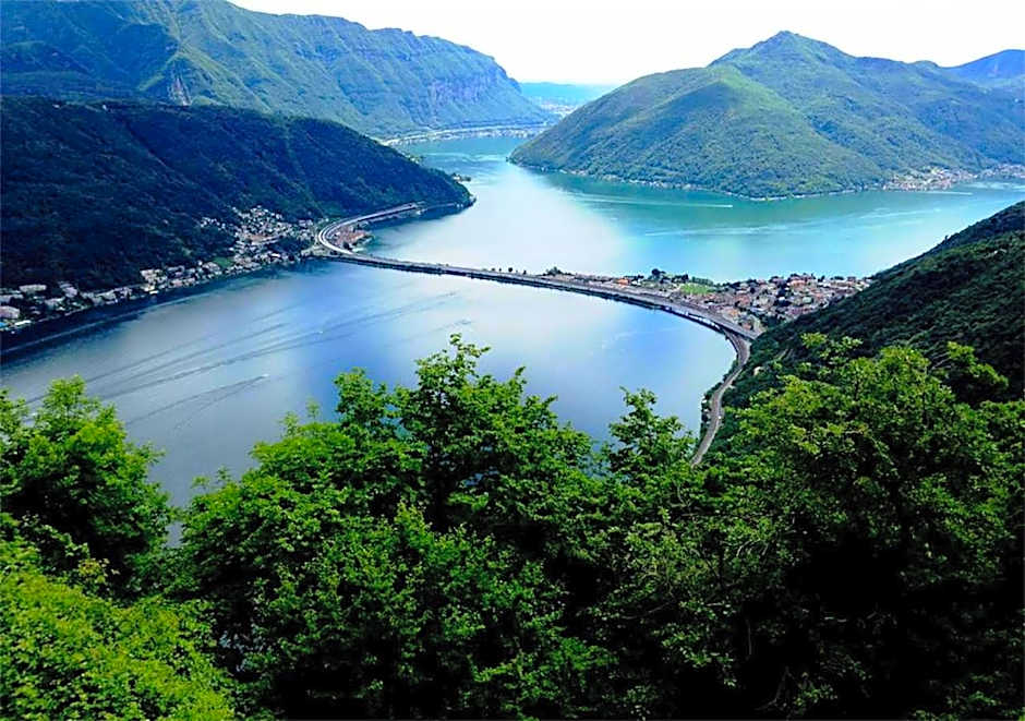 Hotel Dischma - FREE BUS AND TRAIN TICKET