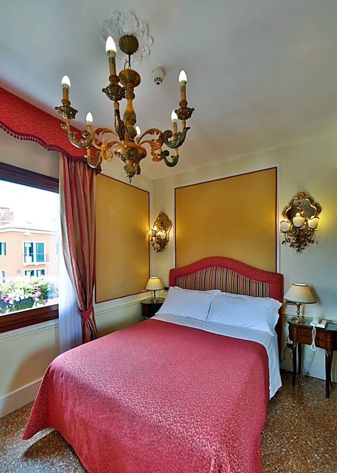 Hotel Arlecchino